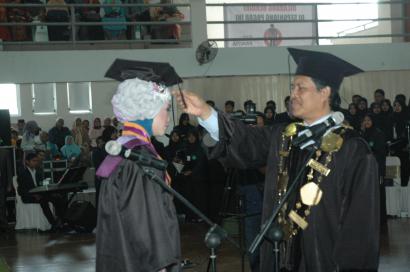 401_wisuda-oktober-2014.jpg