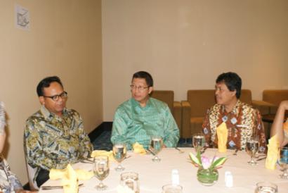 438_menteri-agama-lukman-hakim-bersama-rektor-uin-malang-dan-uin-jakarta-diskusi-terkait-kualitas-perguruan-tinggi-islam.jpg