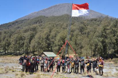 702_hut-ri-70.jpg