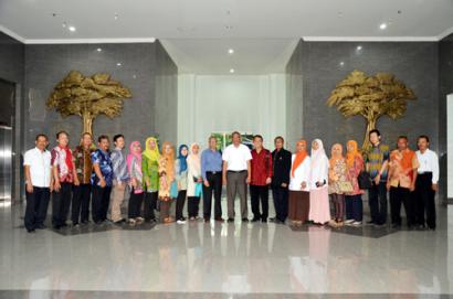 1116_kunjungan-penuh.jpg