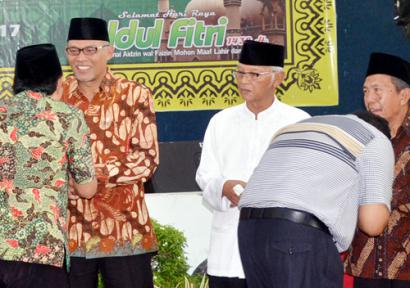 1195_kh-muhammad-anwar-iskandar.jpg