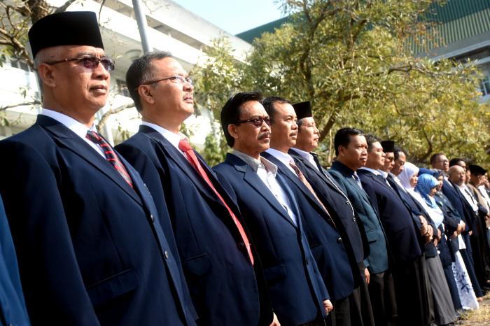 1561_rektor-buka-pbak.jpg