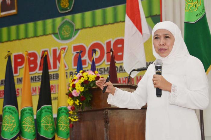 1565_khofifah-pbak.jpg