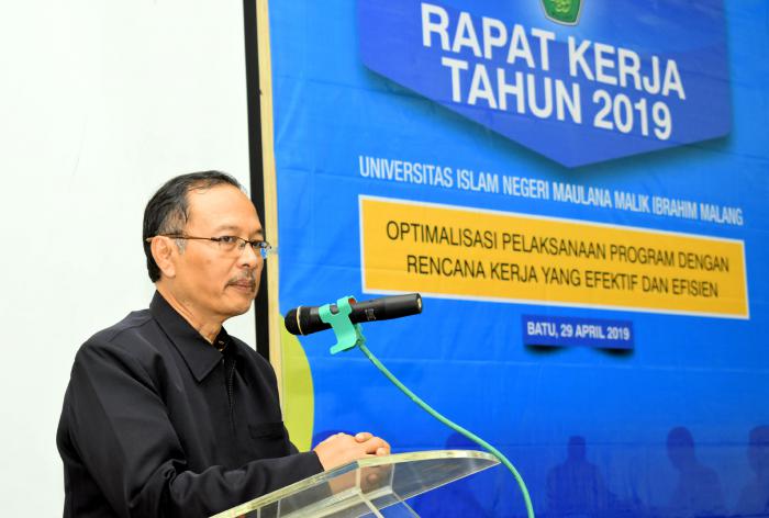 2025_rektor-uin.jpg