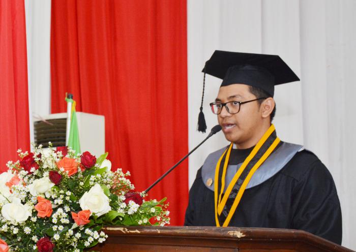 2360_wisuda2.jpg