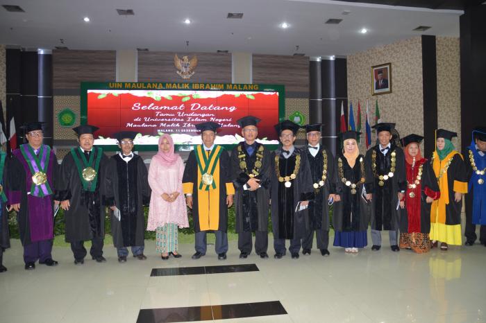 2563_pose-bersama.jpg