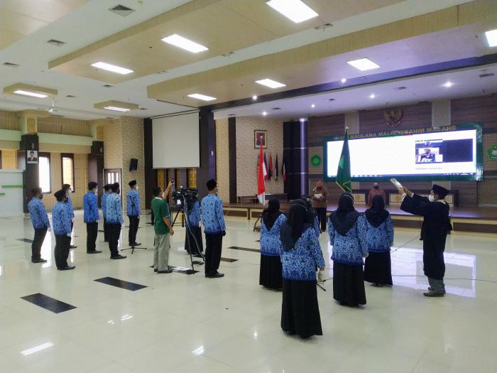 2719_disumpah.jpg