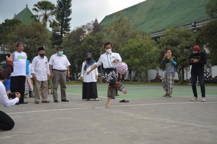 3398_lomba.jpg