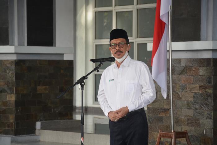3690_rektor.jpg