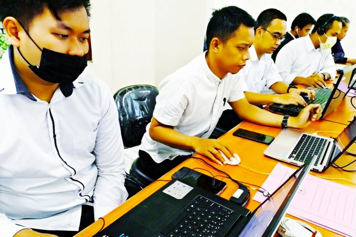 3866_pengawas-ujian.jpg