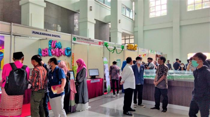 4689_expo-maliki-1st-internasional-islamic-and-science.jpg