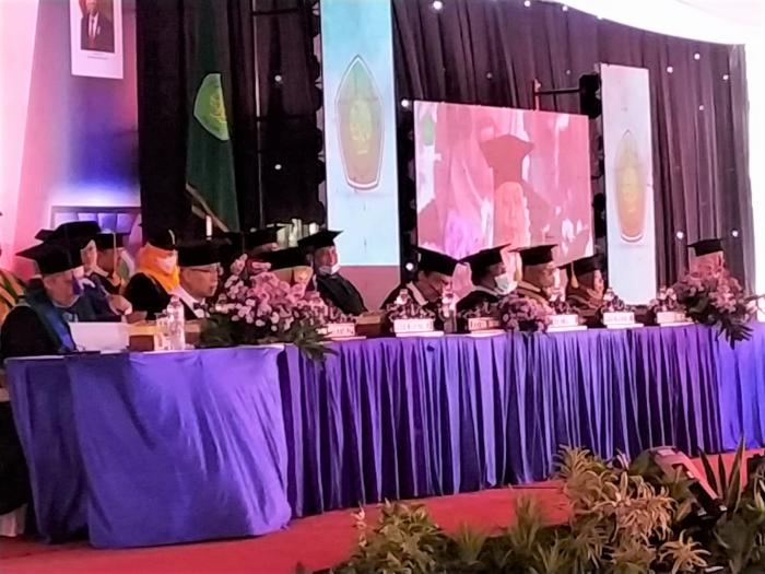 4789_wisuda-desember.jpg