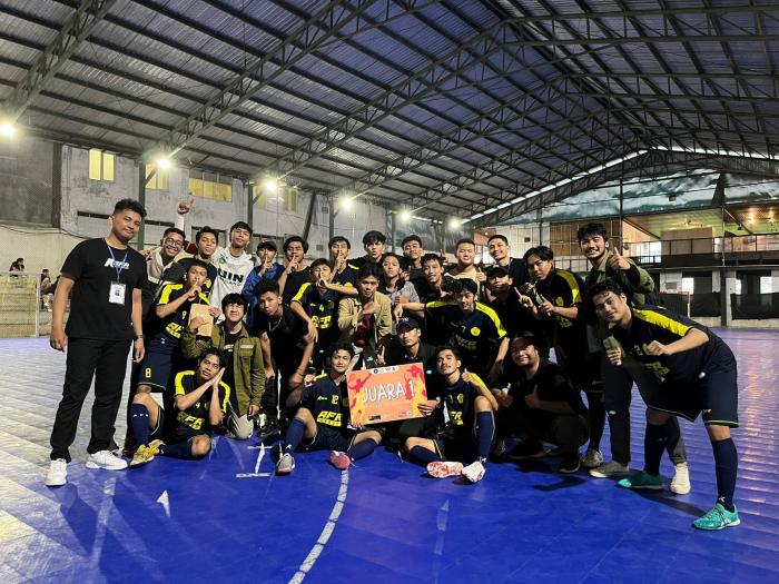 4855_futsal-fe-menang-turnamen.jpg