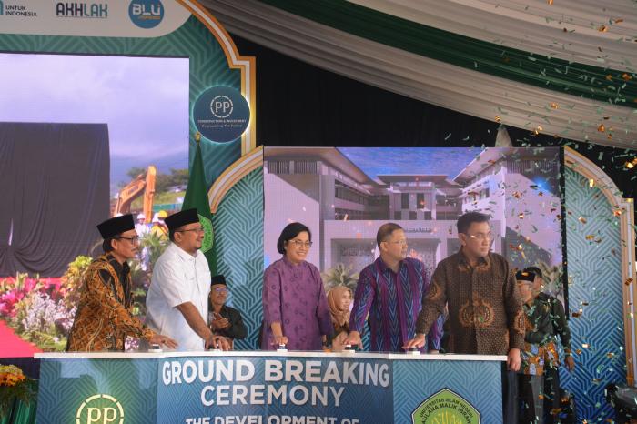 5116_panitia.jpg