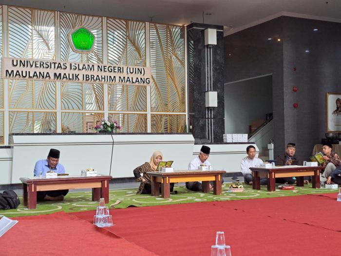 5124_panitia.jpg