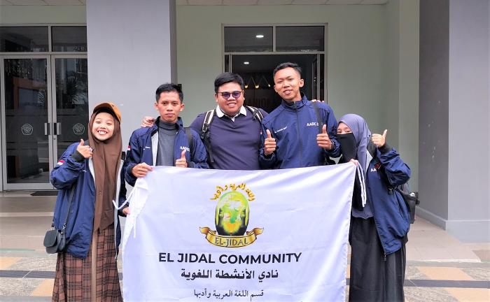 5145_tim-debat.jpg