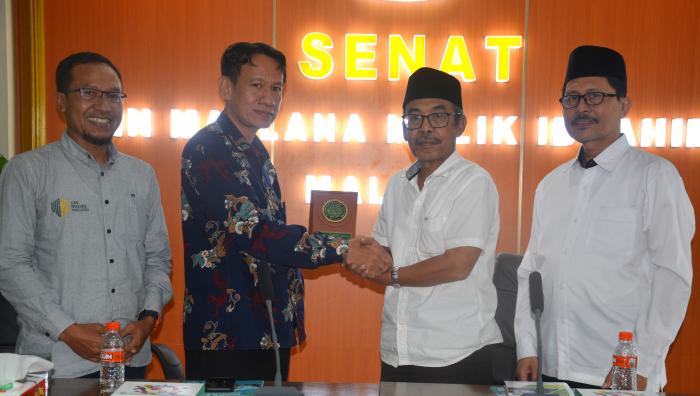 5152_panitia.jpg