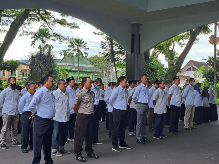 5203_panitia.jpg