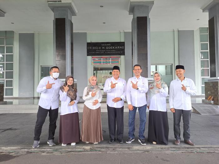5204_panitia.jpg