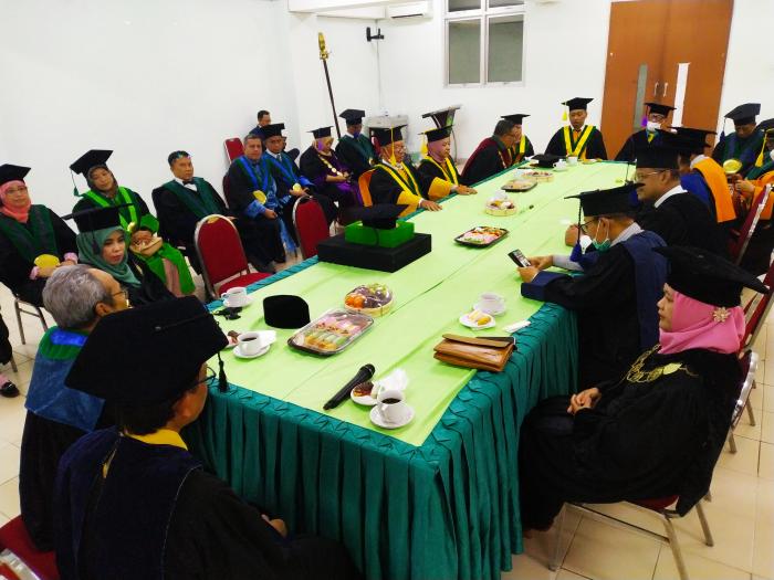 5308_wisuda.jpg