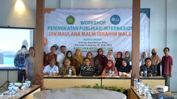 5784_pose-bersama.jpg