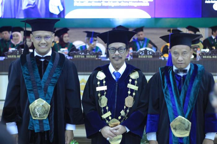 5841_pengukuhan-guru-besar.jpg