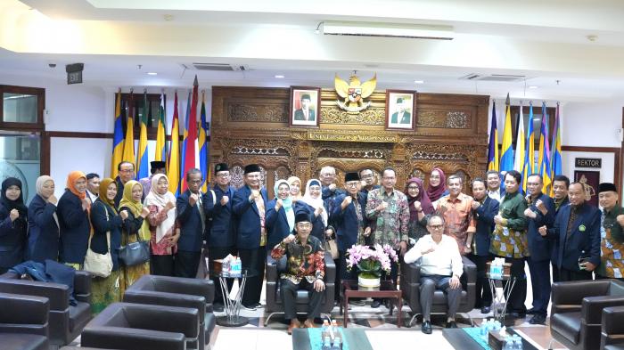 6371_unair002.jpg