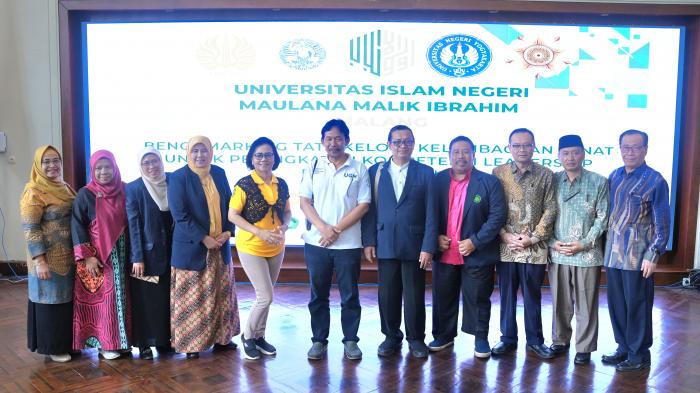 6383_ugm003.jpg