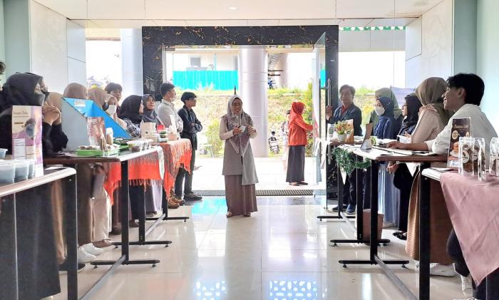 6424_pameran.jpg