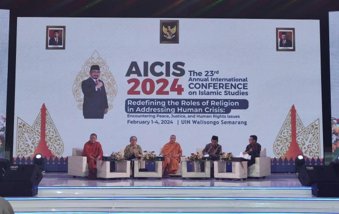6782_aicis.jpg