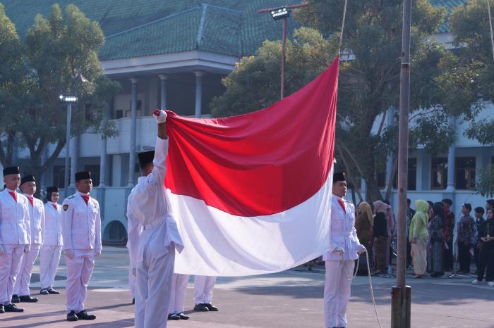 9746_paskib-bendera.jpg