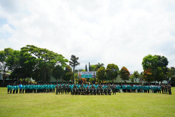 9982_foto-bersama-retreat.jpg